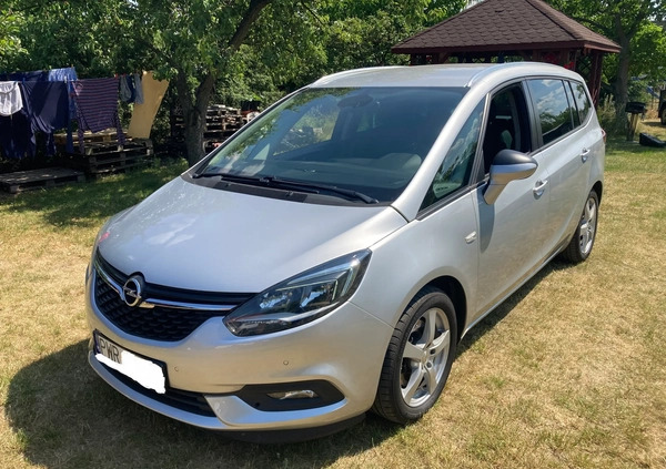 Opel Zafira cena 49900 przebieg: 149999, rok produkcji 2016 z Września małe 46